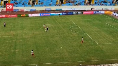 img-title VIDEO: Kitman Timnas Indonesia Bantu Latihan saat Lawan Malaysia