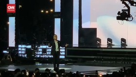 VIDEO: Comeback Ari Lasso Usai Sembuh dari Kanker di Allo Bank Fest
