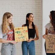 15 Ide Kegiatan Seru dan Inspiratif untuk Merayakan Hari Perempuan Internasional