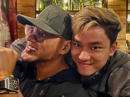 5 Pelajaran Parenting dari Deddy Corbuzier pada Azka, Menarik Disimak Bun