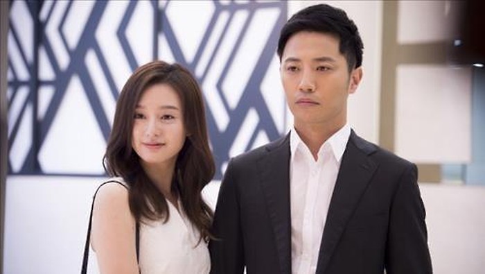 Kim Ji Won dan Jin Goo di Descendants of The Sun