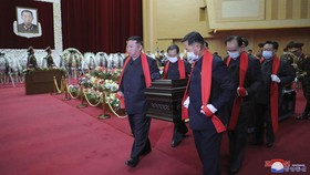 Alasan Kim Jong-un Ikut Angkat Peti Mati Pemimpin Militer Korut