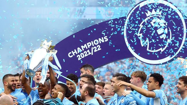 Manchester City menjadi juara Liga Inggris lewat drama luar biasa melawan Aston Villa. Berikut sejumlah fakta menarik usai Man City juara Liga Inggris.