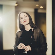 Beda Gaya Marion Cotillard dengan Putri Kerajaan Monako di Festival Film Cannes 2022, Siapa Paling Modis?