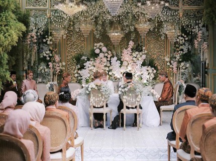 7 Potret Akad Nikah & Prewed Maudy Ayunda dan Pria Korea, Anggun dengan Hanbok hingga Kebaya