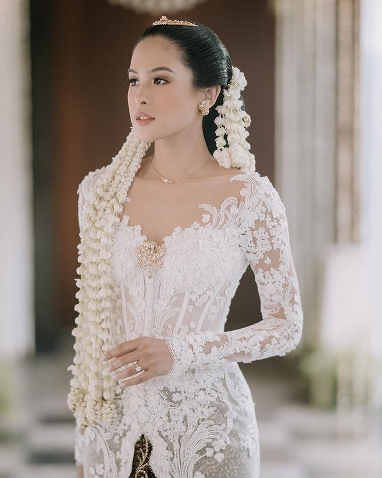 Maudy Ayunda Maudy Ayunda