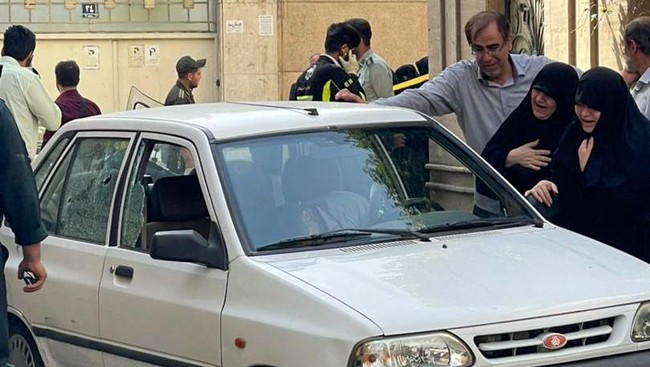 Iran menuduh Amerika Serikat hingga Israel sebagai dalang pembunuhan salah satu perwira tinggi militer atau Garda Revolusi.