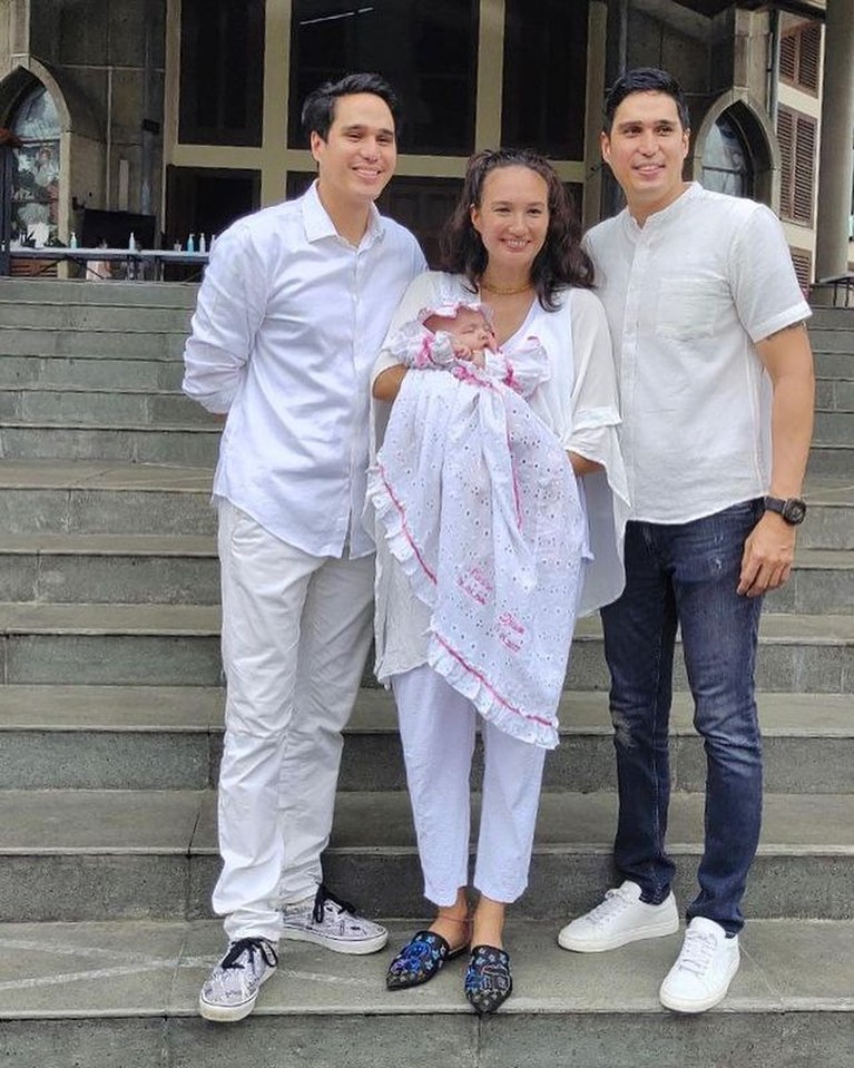 Nadine Chandrawinata Nadine Chandrawinata