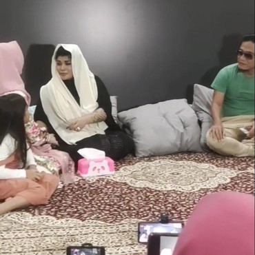 Pindah Agama Lagi, Unggahan Nania Yusuf Dikomentari Ustaz Yusuf Mansur