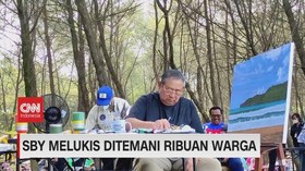 VIDEO: Pulang Kampung SBY Melukis Pantai Bareng Ribuan Warga