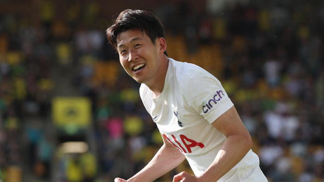 Son Heung Min membukukan rekor sebagai pemain pertama asal dari Asia yang bisa menjadi top skor Liga Inggris.