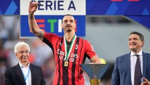 Viral Ibrahimovic Hisap Cerutu di Podium Juara AC Milan