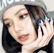 Inspirasi 3D Nail Art Kekinian yang Bikin Look Kamu Makin Aesthetic