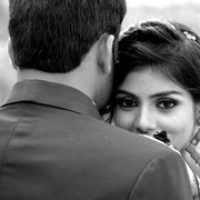 4 Zodiak dengan Love Language Physical Touch, Nggak Bisa Jauh dari Pasangan