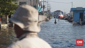 Upaya Ganjar Tangani Banjir Rob Semarang: Karung Pasir-Tanggul Laut