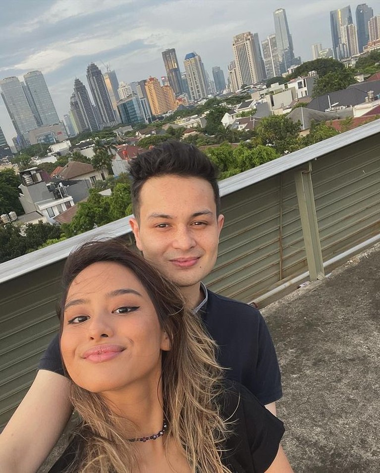 Amanda Khairunnisa dan Kekasih Amanda Khairunnisa dan Kekasih