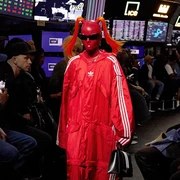 Balenciaga x Adidas Resmi Dirilis, Harganya Bisa Mencapai Puluhan Juta!