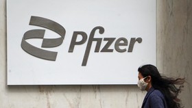 Pfizer akan PHK 500 Karyawan Imbas Vaksin dan Obat Covid Tak Laku Lagi
