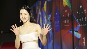 Deretan Dress Terbaik Kim Tae Ri di Red Carpet, dari Festival Film Cannes hingga Baeksang Awards