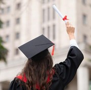Fast Track! Mahasiswa Lulusan 8 Universitas di Indonesia Ini Bisa Cepat Dapat Kerja!