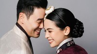<p>Maudy Ayunda dan Jesse Choi telah menikah pada 22 Mei lalu. Pasangan ini juga berbahagia ketika menggelar acara resepsi di Bali belum lama ini. (Foto: Instagram @maudyayunda)</p>