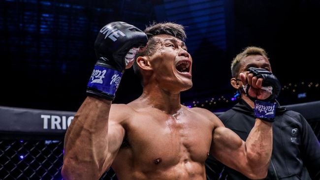 ONE 158, Adrian Mattheis Siap Buktikan Bakal Kembali Hajar Alex Silva Adrian Mattheis siap menghadapi Alex Silva untuk kedua kalinya dan ingin membuktikan bahwa kemenangan pertamanya bukan kebetulan.