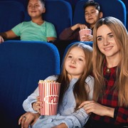 Polemik Orangtua Membawa Anak ke Bioskop, Apa Dampaknya dan Usia Berapa Anak Boleh Diajak Nonton?