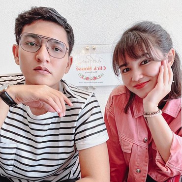 Resmi Menikah, Qausar Yudana Ungkap Kebiasaan Masayu Clara di Ranjang