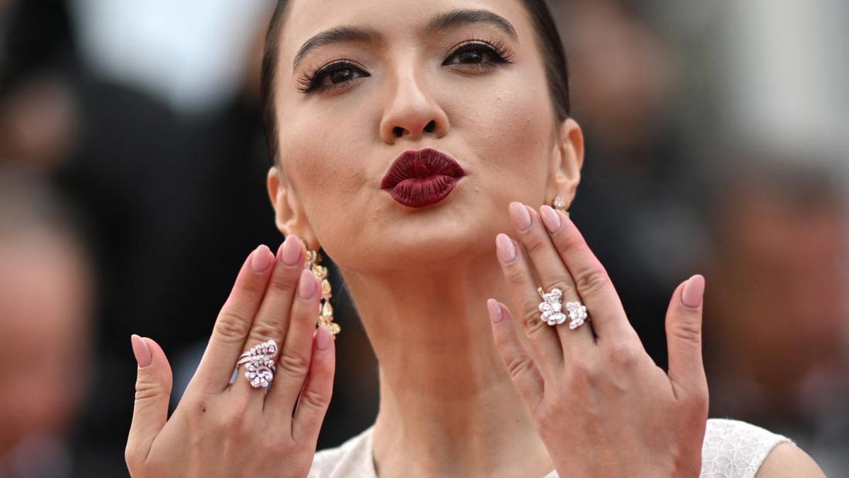 Raline Shah Tepis Rumor Pernah Nikah dengan Brian Armstrong