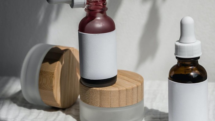 Bukan Cuma Air Mawar Viva yang Manfaatkan Tumbuhan, Brand Lokal Ini Juga Jadikan Kelapa Sebagai Bahan Baku Skincare