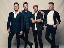 Lirik Lagu Uptown Girl - Westlife