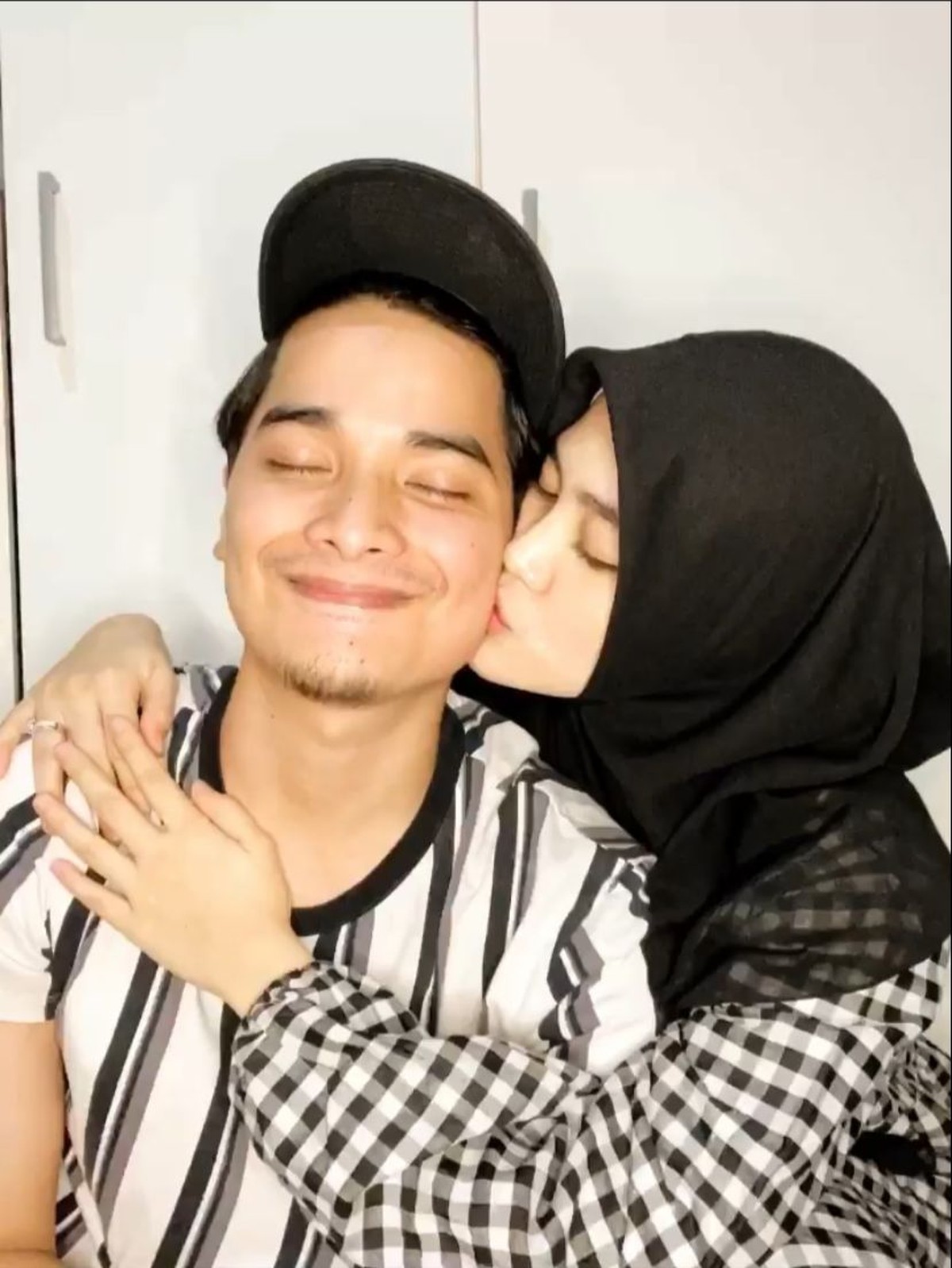 Alvin Faiz dan Henny Rahman