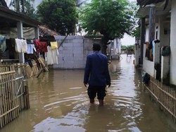 Sungai di Tangerang Meluap Imbas Hujan Deras, 130 Rumah Kebanjiran