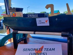 Keren! Kapal Buatan Mahasiswa UNNES Raih Juara 1 Marinesia 2022