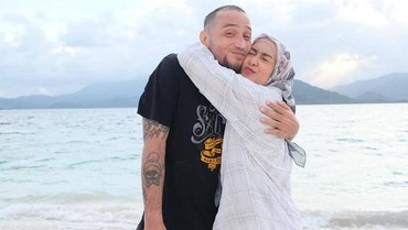 img-title Gary Iskak Tersandung Kasus Narkoba, Richa Novisha: Nama Baik Suami Hancur
