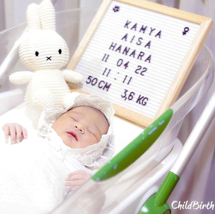 <p>Kamya lahir pada jam cantik lho Bunda. Tepat pukul 11.11 WIB tanggal 11 di RSIA Bina Medika Bintaro. (Foto: Instagram @fitrop)</p>