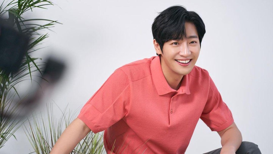 Lee Sang Yeob segera menikah.