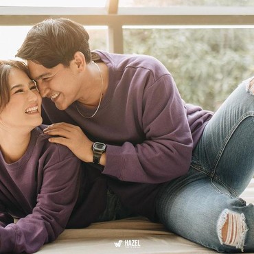 7 Potret Mesra Masayu Clara & Qausar Yudana Jadi Pengantin Baru