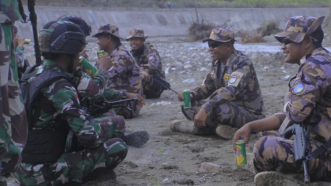 FOTO: Kiprah Patroli Bersama Para Penjaga Perbatasan RI-Timor Leste