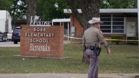 Remaja Pelaku Penembakan SD Texas Tembak Nenek Sebelum Beraksi