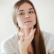 Sudah Pakai Skincare, Kenapa Tidak Juga Cerah? Simak Cara Membuat Wajah Glowing di Sini!