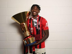 Rafael Leao Pemain Terbaik Serie A 2021/2022, Kontrak Baru Menunggu