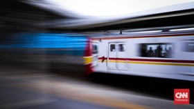 Pria Paruh Baya Bunuh Diri di Perlintasan Rel Kereta Senen Jakpus