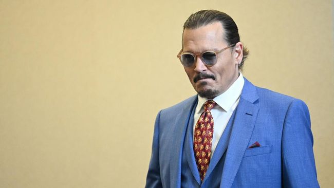 Johnny Depp bulan depan akan sidang terkait penyerangan kepada manajer lokasi saat syuting City of Lies. Depp akan didampingi Camille Vasquez.
