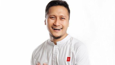Sindiran Ibunda Aldila Jelita untuk Arie Untung yang Dukung Indra Bekti Rujuk