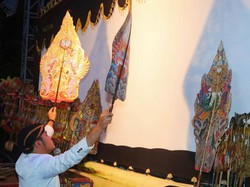 Gunungan Wayang: Fungsi, Jenis, Simbol dan Filosofinya