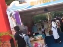 Viral Baliho Eks Bupati Busel Dicopot Mahasiswa Saat HUT Sultra