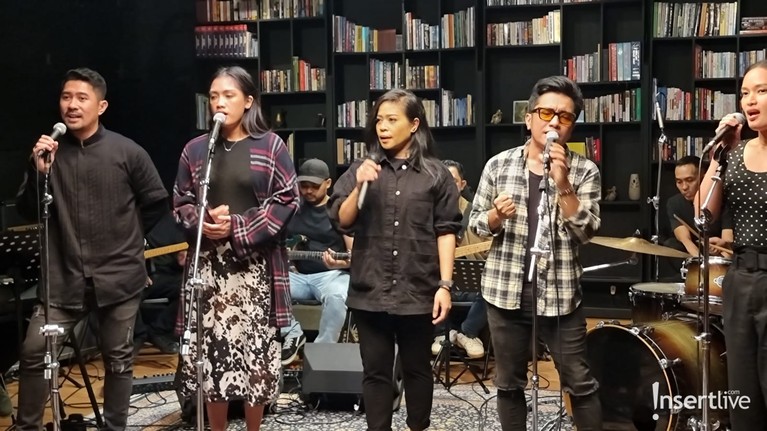 Kikan dan Mirabeth Kikan dan Mirabeth