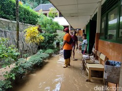 Longsor di Plampang Kulon Progo, SMPN 3 Kokap Diterjang Banjir Lumpur