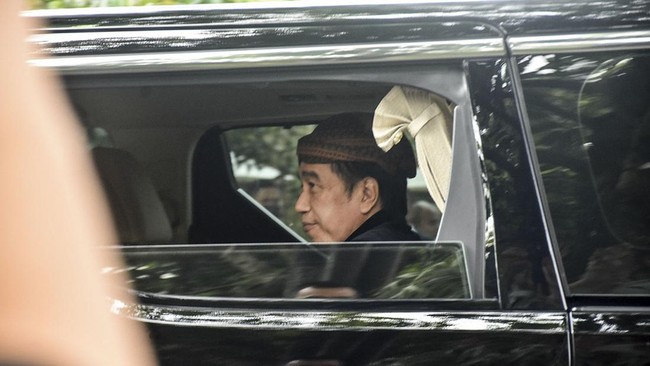 Posisi Menpan RB Ad Interim yang kini dijabat Mendagri Tito Karnavian akan habis besok, Jumat 15 Juli. Namun, Jokowi belum mengangkat pengganti Tjahjo Kumolo.